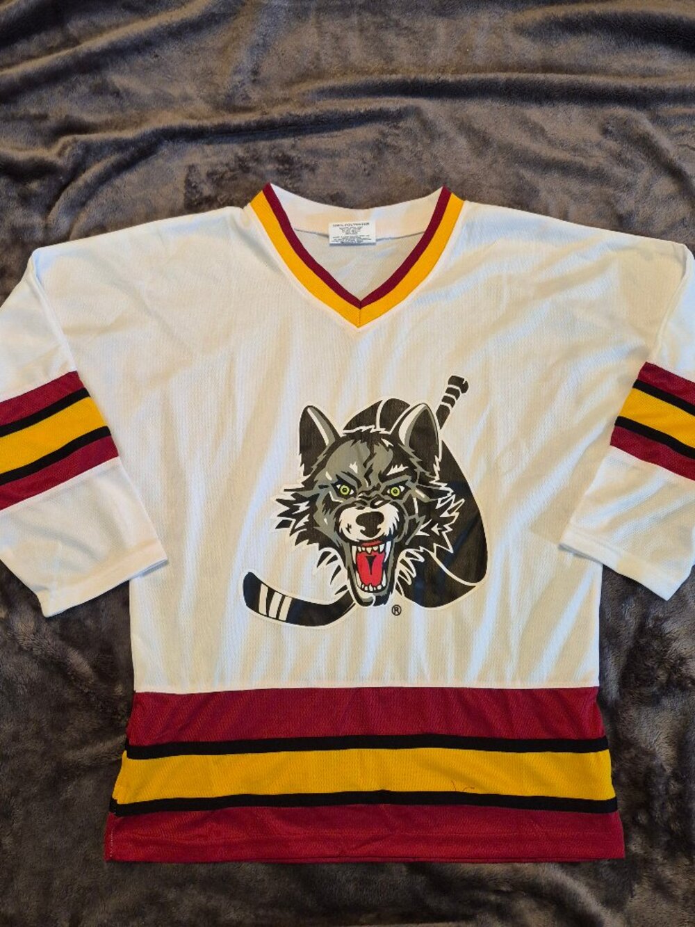 Chicago Wolves AHL Youth M Hockey Lightweight Jersey Maroon Coyote Promotions